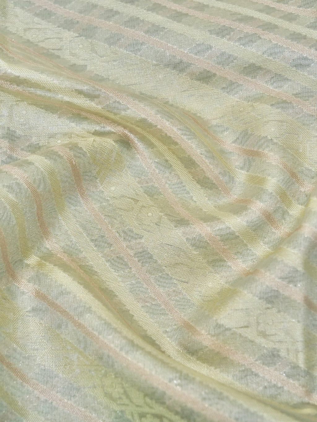 Tissue silk